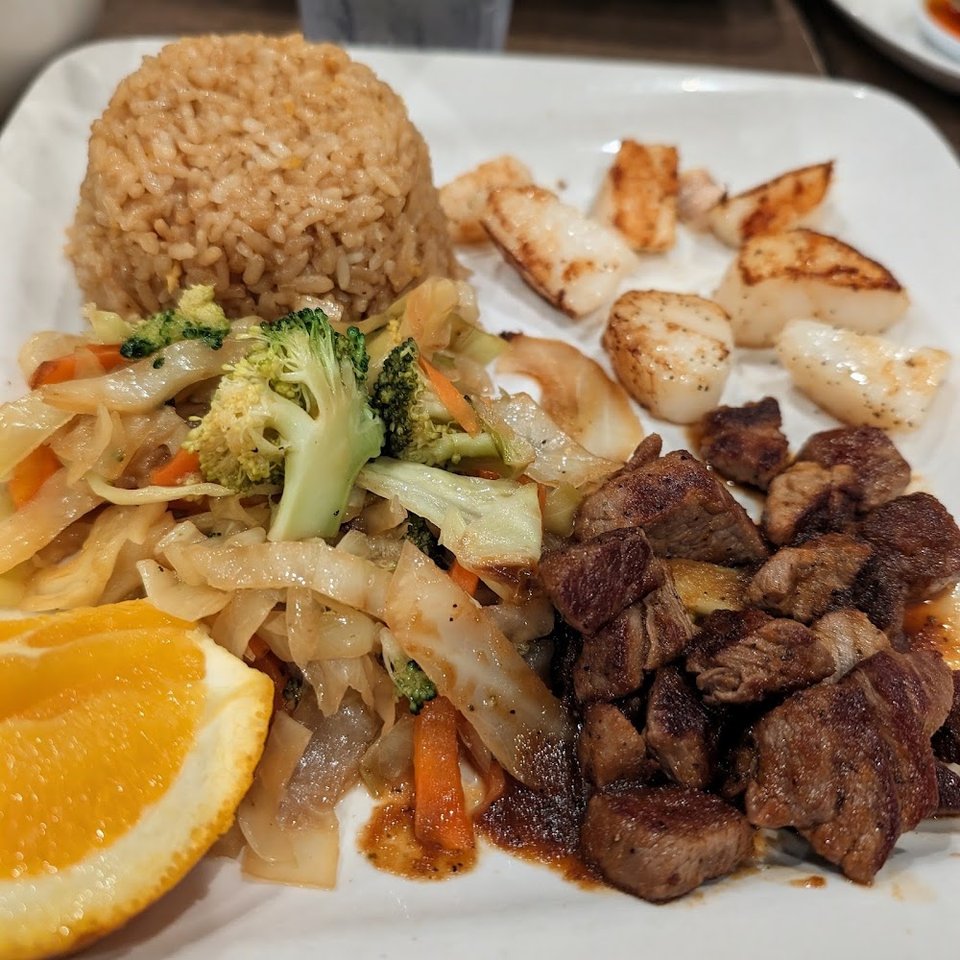 Hibachi Filet Mignon & Scallop